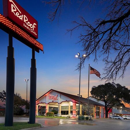 Red Roof Inn & Suites Irving - Dfw Airport South Exterior photo